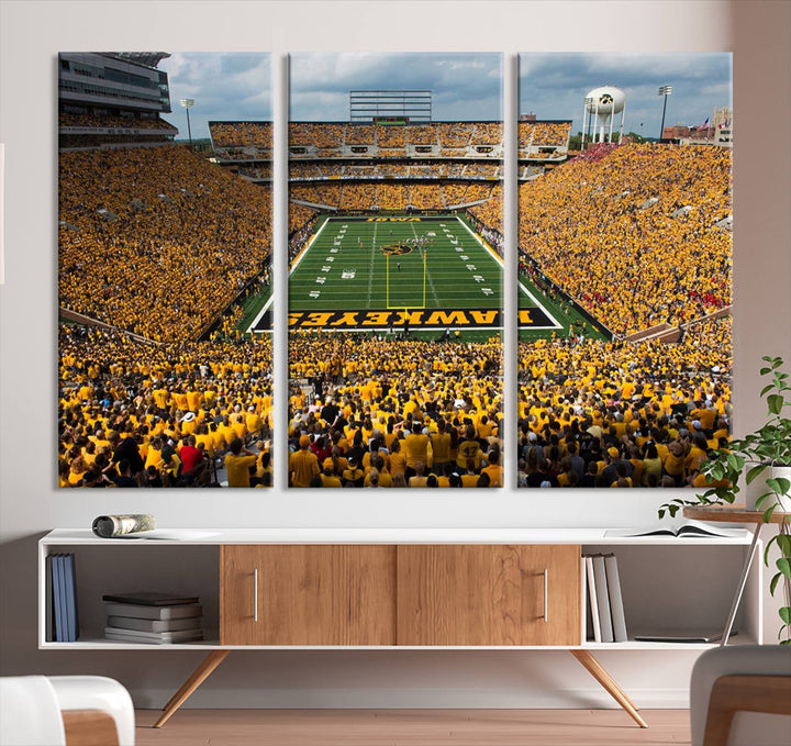 Kinnick Stadium - Iowa Hawkeyes Football Team Print - Iowa City Kinnick Stadium Wall Art Canvas Print