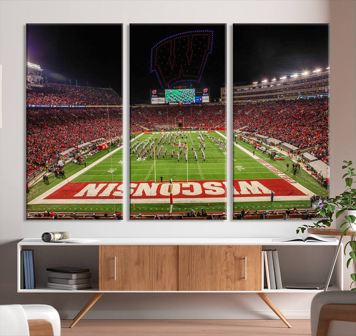 Wisconsin Badgers Football Team Print - Madison Camp Randall Stadium Wall Art Canvas Print