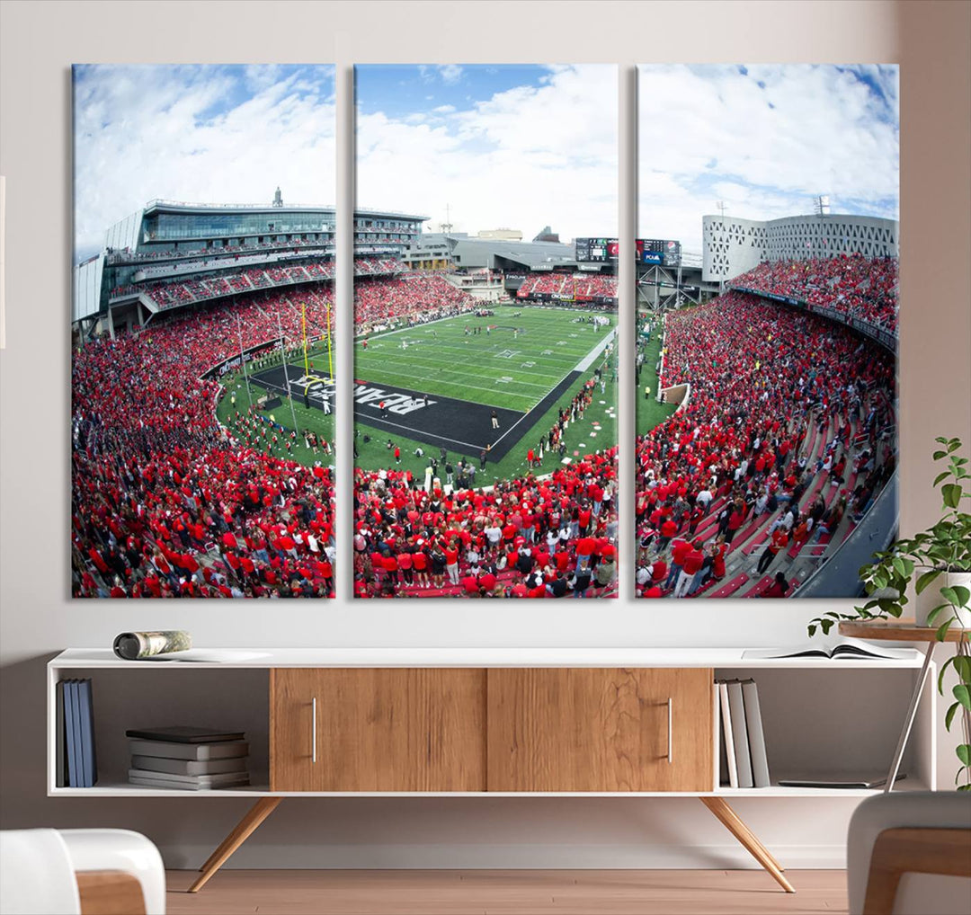 Cincinnati Bearcats Football Team Print - Nippert Stadium Wall Art Canvas Print