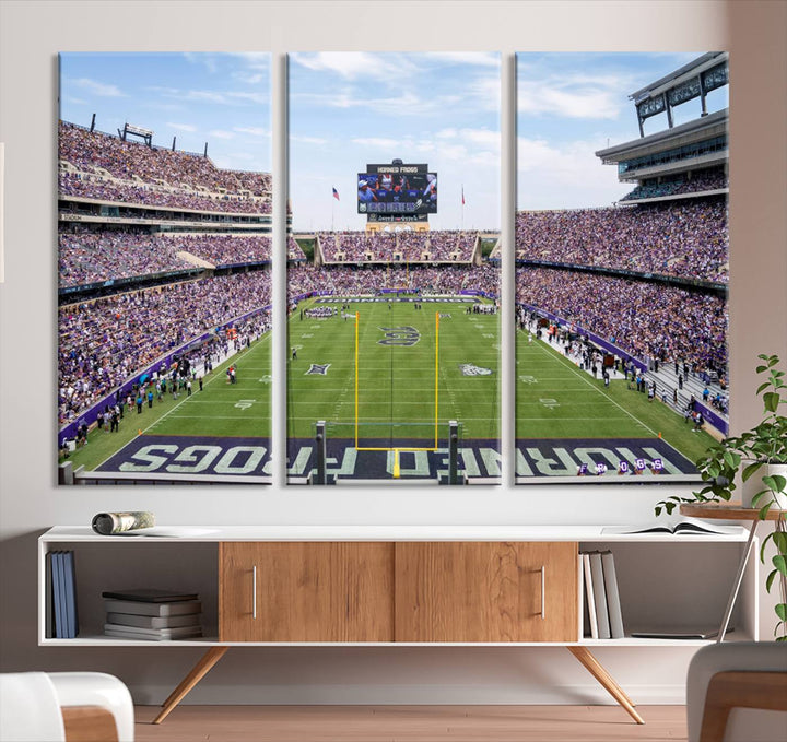 TCU Horned Frogs Football Team Print - Fort Worth Amon G. Carter Stadium Wall Art Canvas Print.t