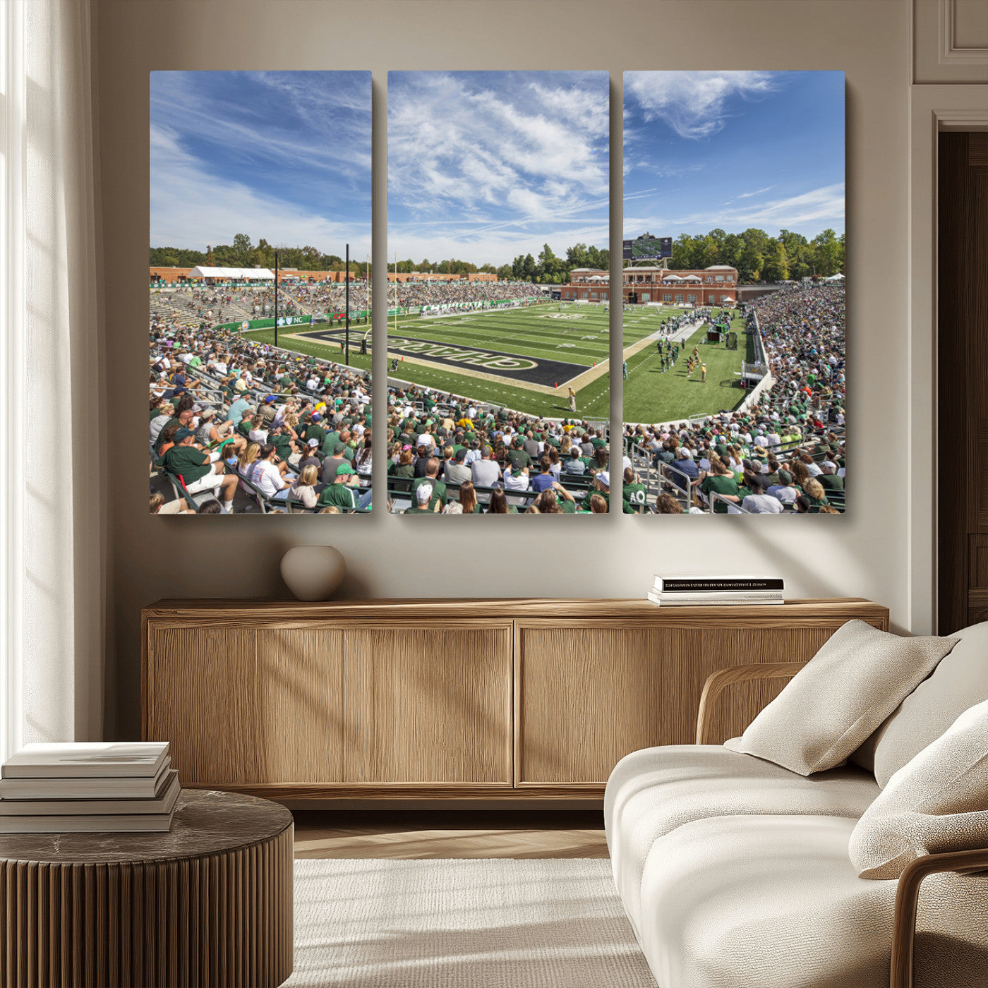 MGV-CV-48X32-3P - University of Charlotte 49ers Football Team Print - Charlotte Jerry Richardson Stadium Canvas Print