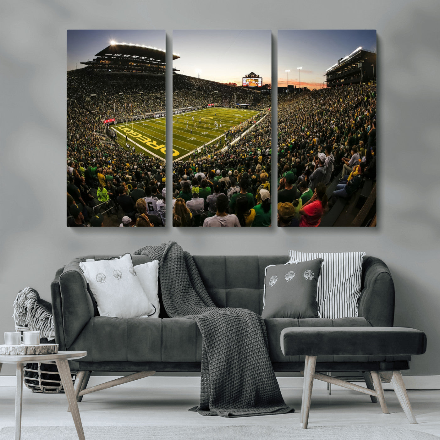 MGV-CV-48X32-3P - Oregon Stadium Canvas Wall Art - Captivating Game Day Scene at Autzen Stadium, Oregon Ducks Football