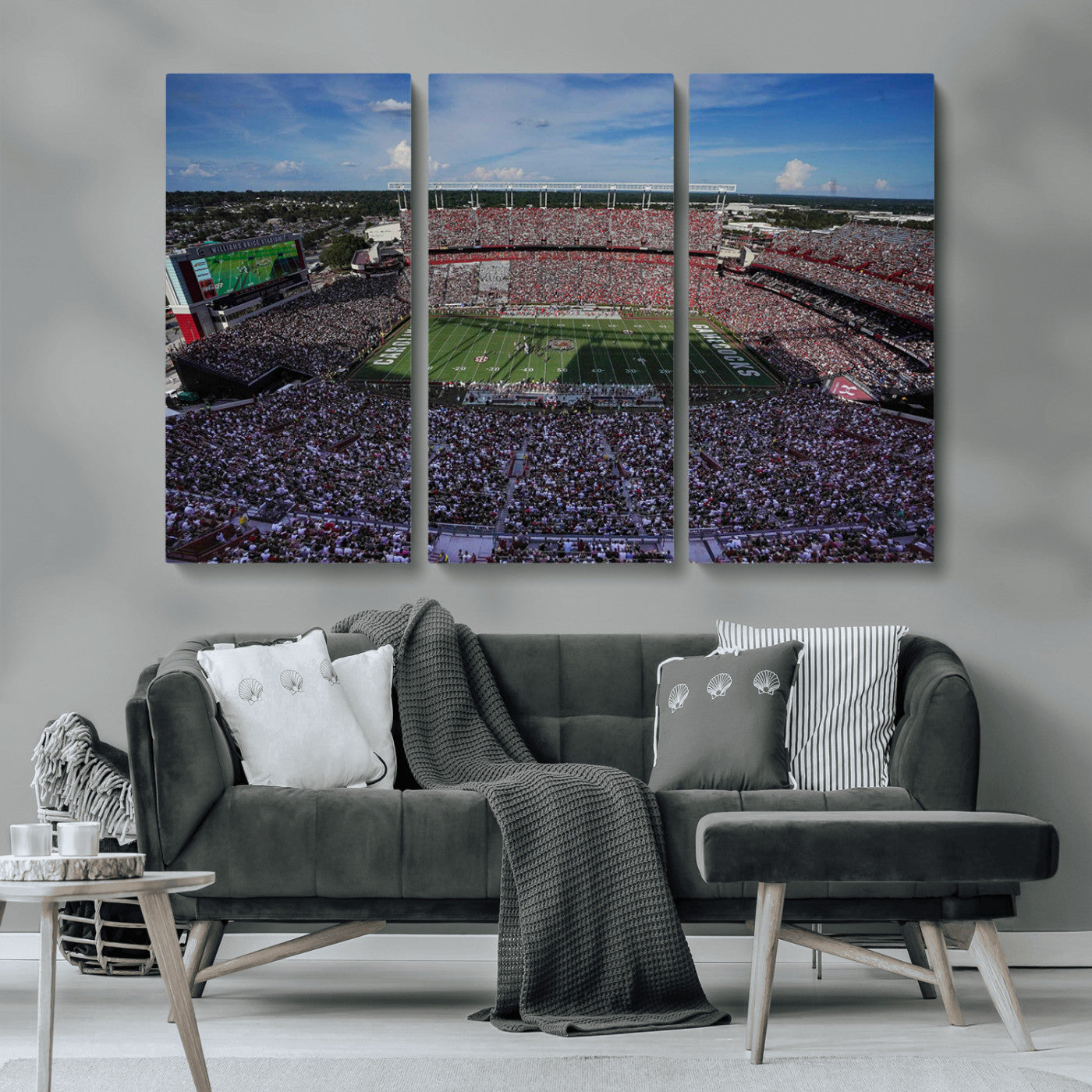 MGV-CV-48X32-3P - South Carolina Gamecocks Football Team Print - Columbia Williams-Brice Stadium Wall Art Canvas Print