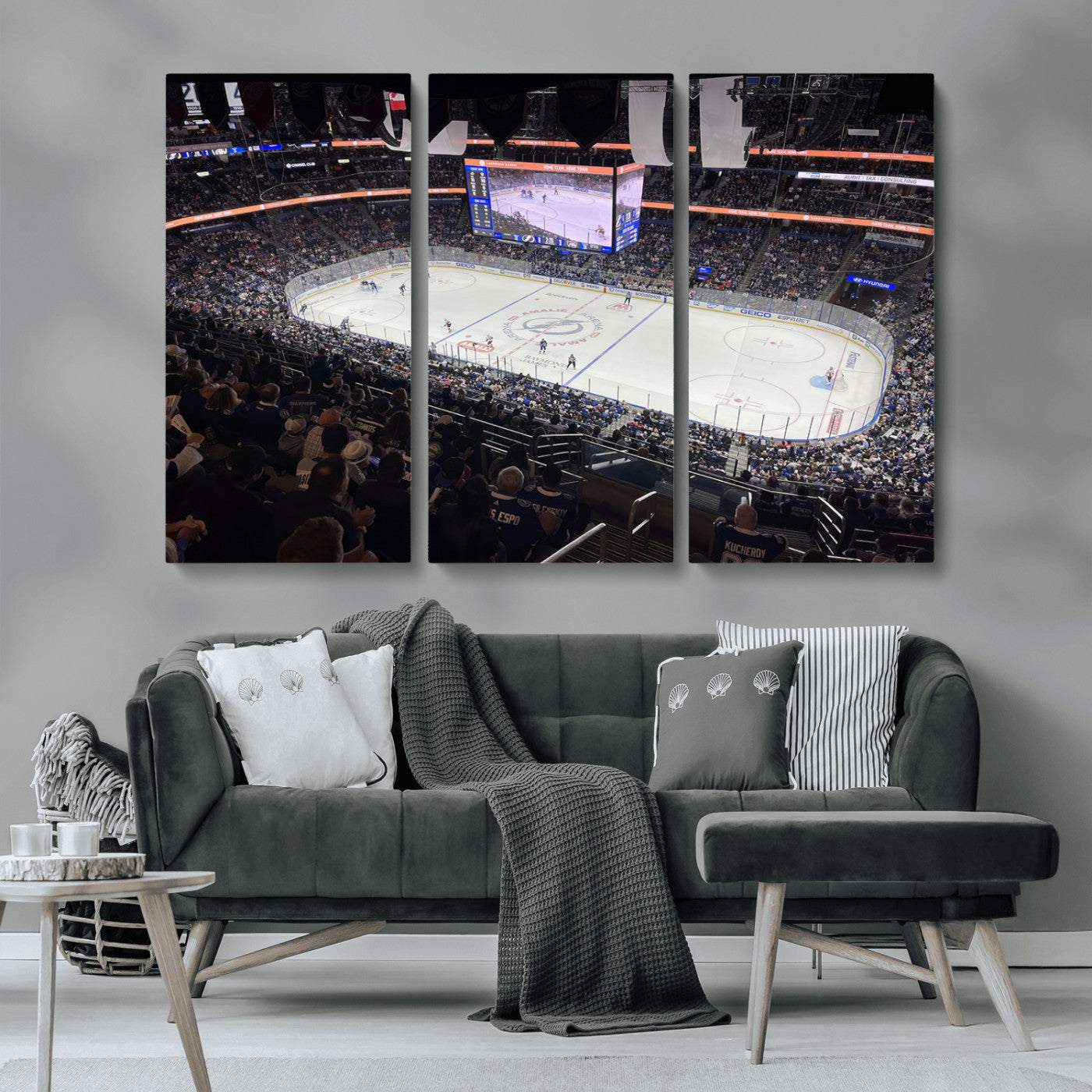 MGV-CV-48X32-3P - Amalie Arena Florida Wall Art Canvas Print - NHL Hockey Stadium Print