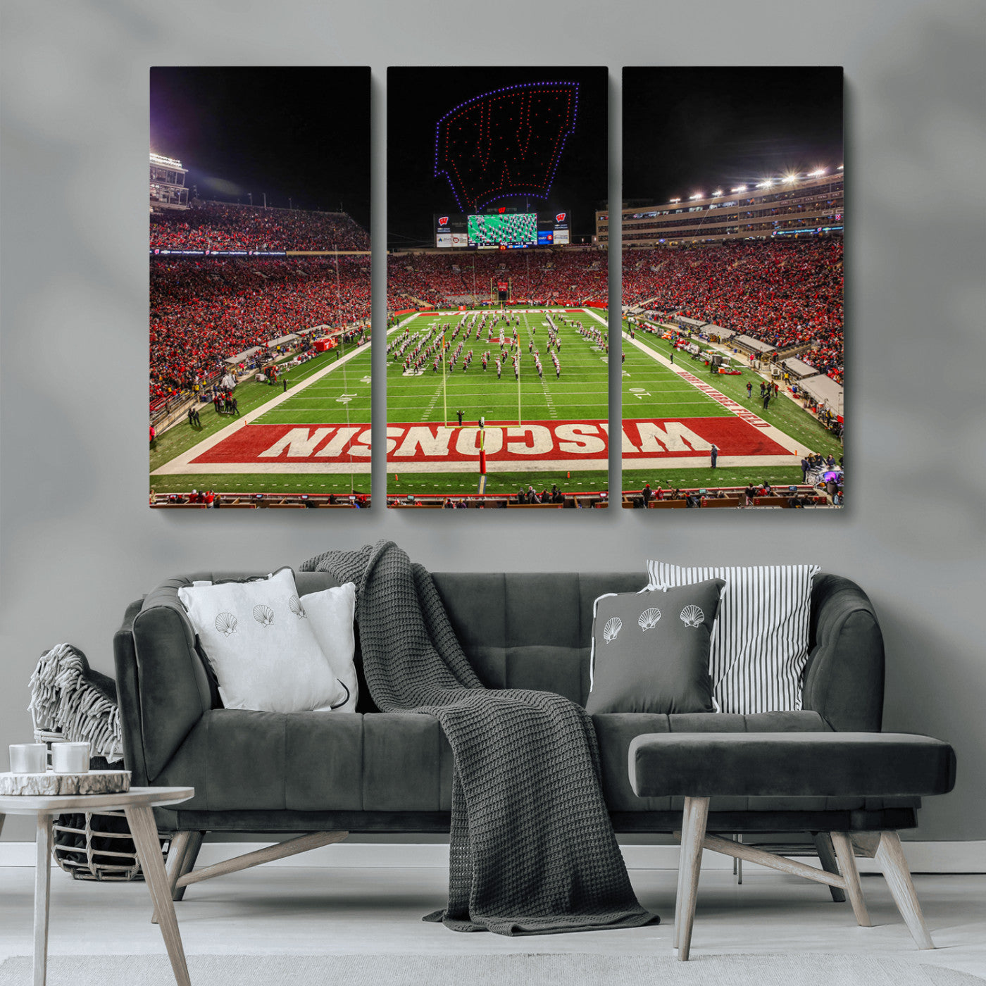 MGV-CV-48X32-3P - Wisconsin Badgers Football Team Print Canvas- Madison Camp Randall Stadium Wall Art Canvas Print