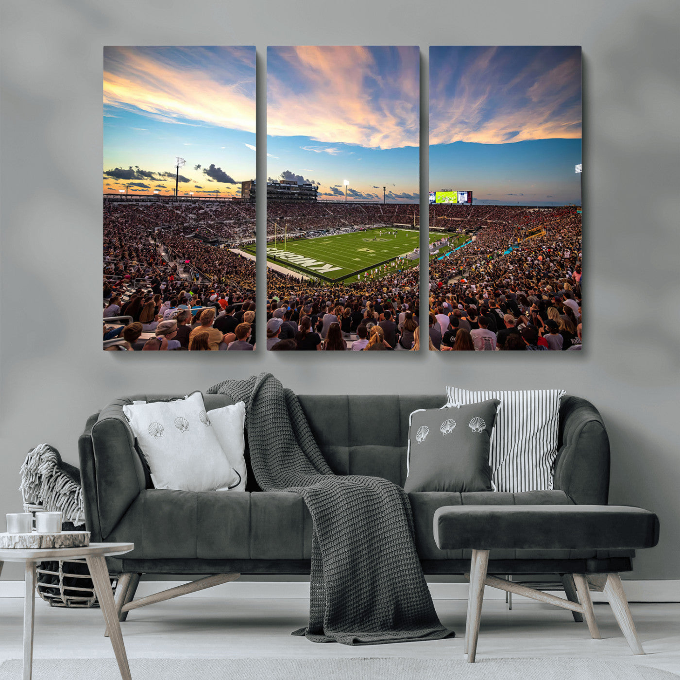 MGV-CV-48X32-3P - UCF Knights Football Team Print - Orlando FBC Mortgage Stadium Wall Art Canvas Print