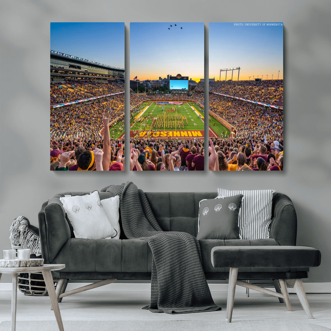 MGV-CV-48X32-3P - University of Minnesota Golden Gophers Football Team Print - Minneapolis Huntington Bank Stadium