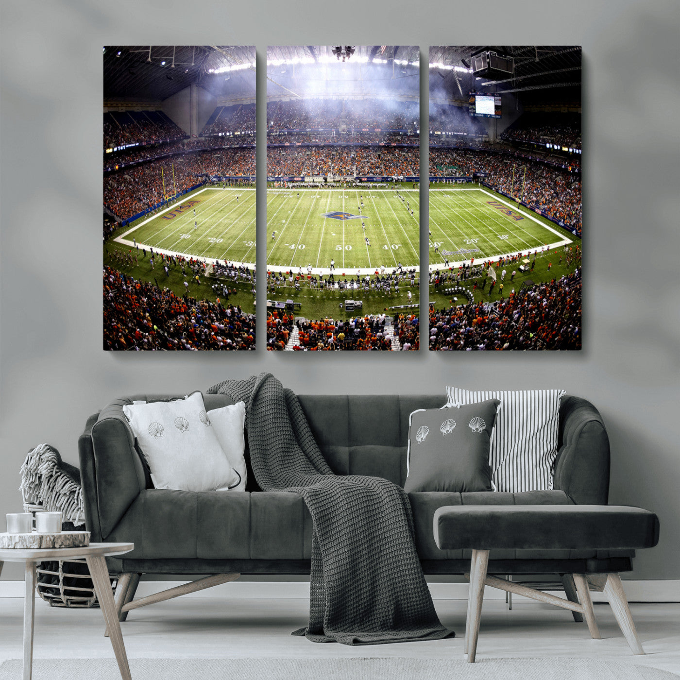 MGV-CV-48X32-3P - The University of Texas at San Antonio Roadrunners Football Team Print - San Antonio Alamodome Wall