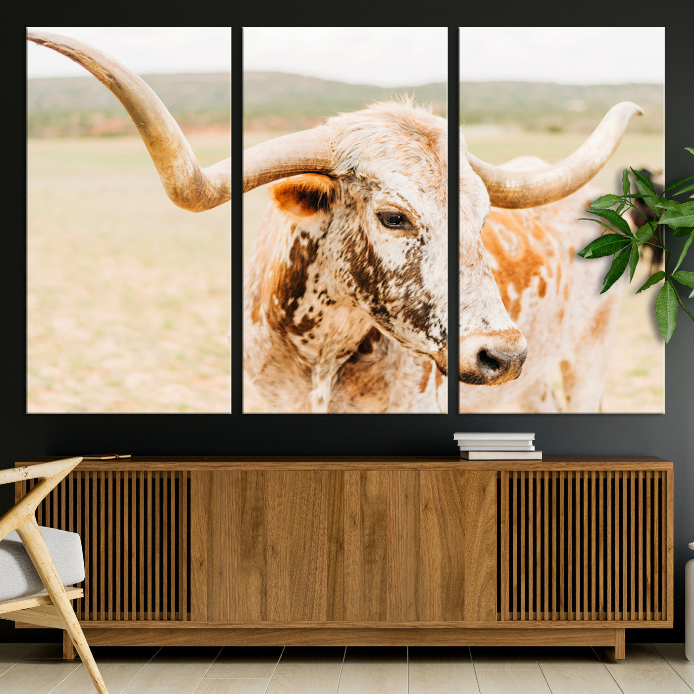 21060648-MGV-CV-36X24-Texas Longhorn Wall Art Canvas Print, Framed Speckled Cow Art Picture Print, Rustic Bull Perfect Rustic Western Decor, Framed Speckled Cow