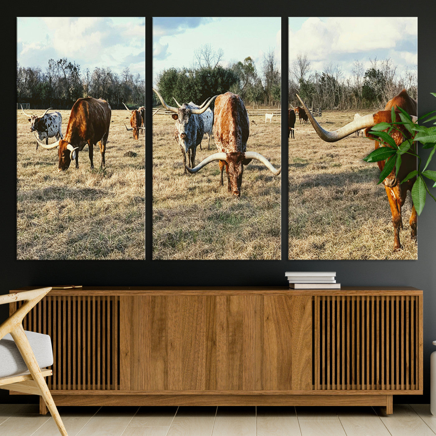 39144651-MGV-CV-36X24-Texas Longhorns Wall Art Canvas Print, Framed Rustic Farm Scene Art Picture Print, Western Cattle Print Canvas Perfect Rustic Farmhouse