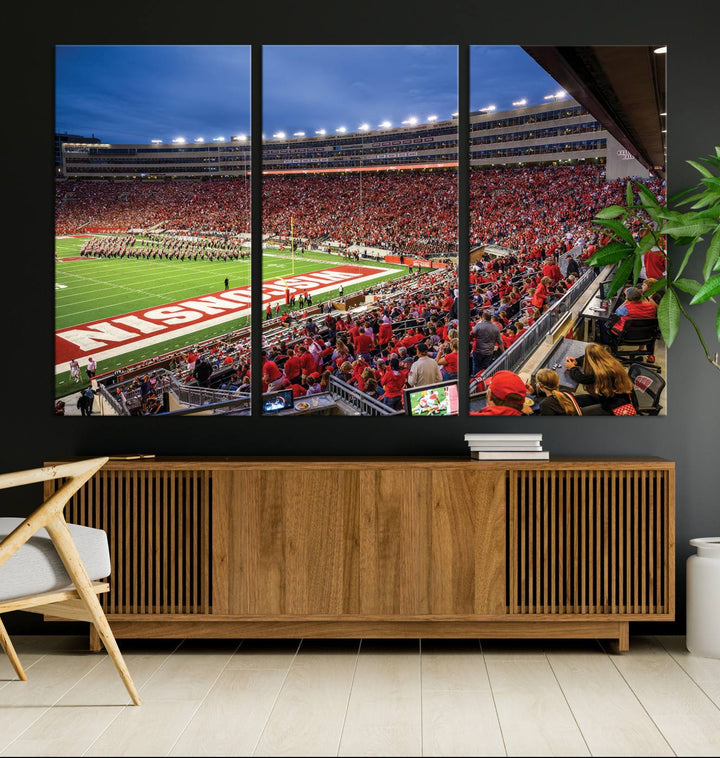 Wisconsin Badgers Football Team Print - Madison Camp Randall Stadium Wall Art Canvas Print