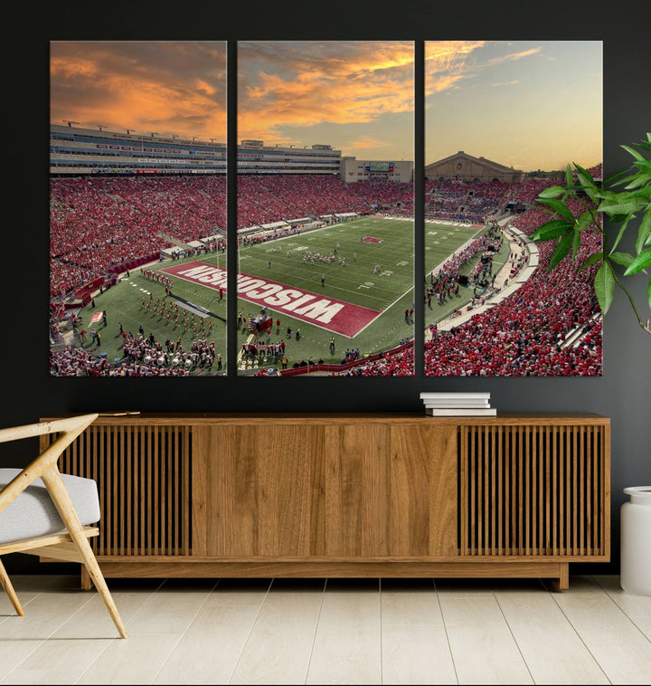 Wisconsin Badgers Football Team Print - Madison Camp Randall Stadium Wall Art Canvas Print