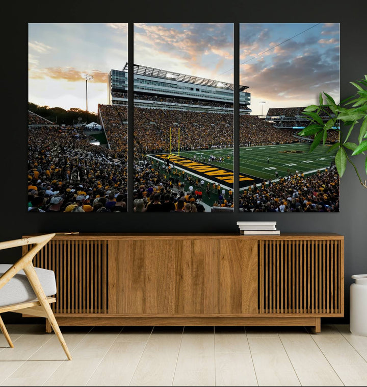 Iowa University Hawkeyes Football Team Print - Iowa City Kinnick Stadium Wall Art Canvas Print