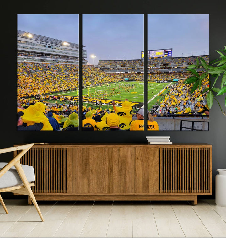 Iowa University Hawkeyes Football Team Print - Iowa City Kinnick Stadium Wall Art Canvas Print