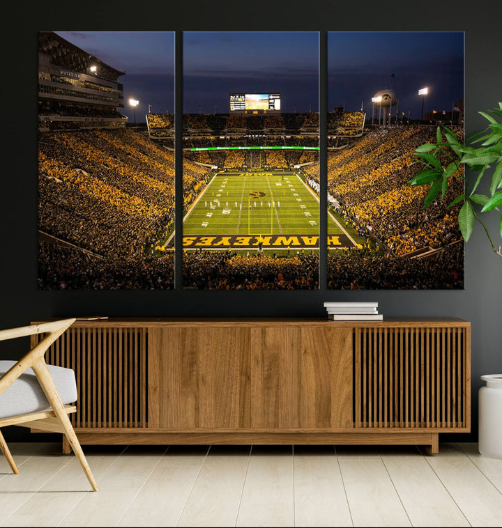 Iowa University Hawkeyes Football Team Print - Iowa City Kinnick Stadium Wall Art Canvas Print