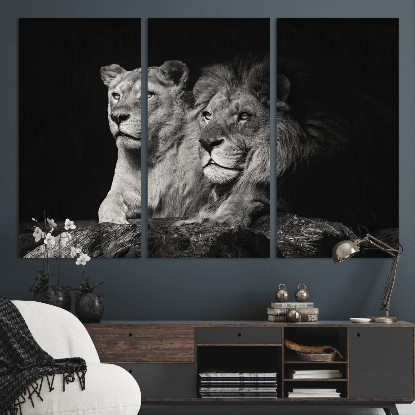 MGV-CV-48X32-3P - Lion Couple Canvas Wall Art Print – Elegant Wildlife Portrait in Black and White Lion Family – Ready to Hang