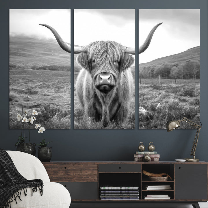 Black White Scottish Highland Cow Canvas Farm Wall Art Canvas Print