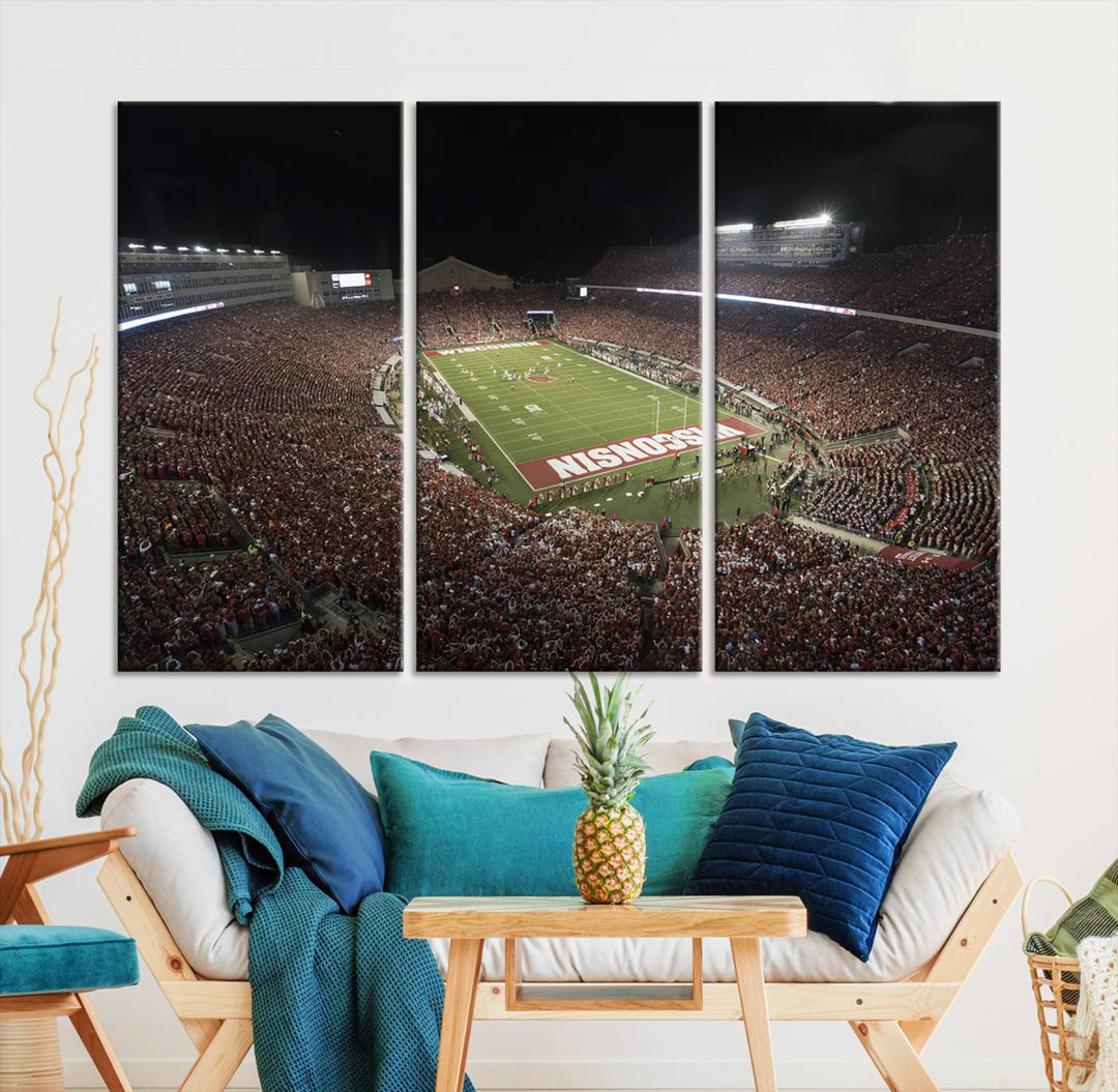 Wisconsin Badgers Football Team Print - Madison Camp Randall Stadium Wall Art Canvas Print