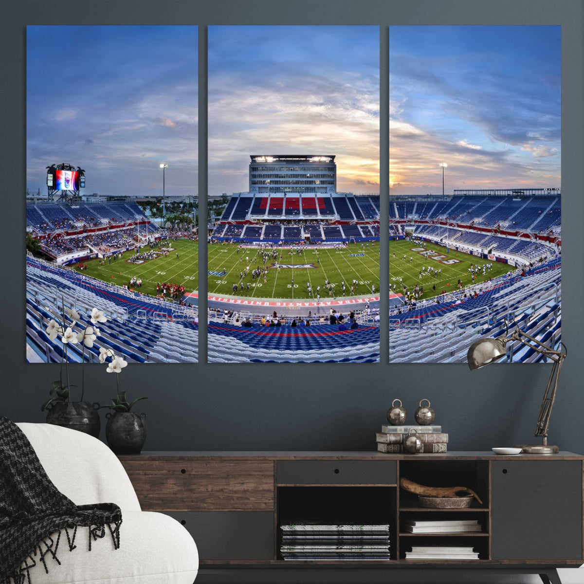 69559-MGV-CV-36X24 - Florida Atlantic University Owls Football Team Print - Boca Raton FAU Stadium Wall Art Canvas Print