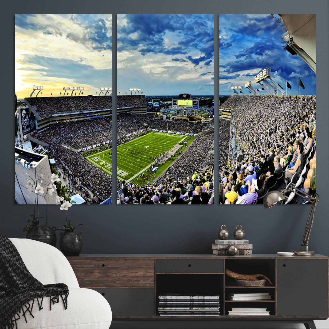 MGV-CV-48X32-3P - Framed USF Bulls Football Team Print - Tampa Raymond James Stadium Wall Art Canvas Print
