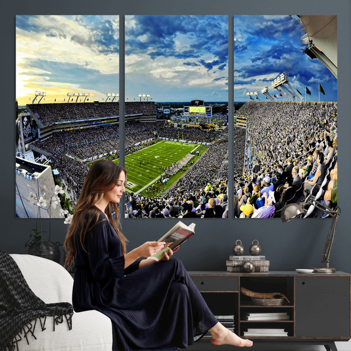 23788-MGV-CV-36X24 - Framed USF Bulls Football Team Print - Tampa Raymond James Stadium Wall Art Canvas Print