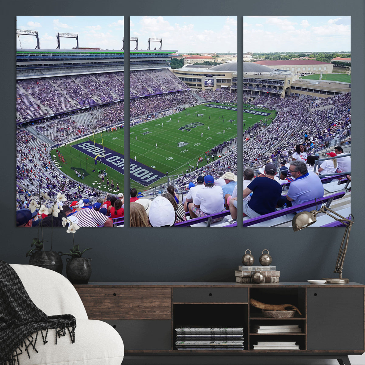 95139-MGV-CV-36X24 - The Texas Christian University TCU Horned Frogs Football Team Print, Fort Worth