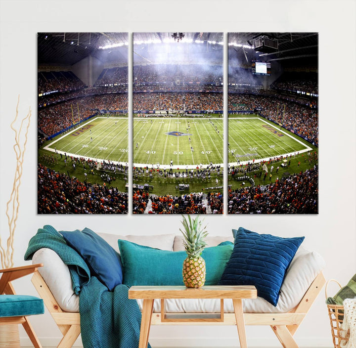 The University of Texas at San Antonio Roadrunners Football Team Print - San Antonio Alamodome Wall Art Canvas Print