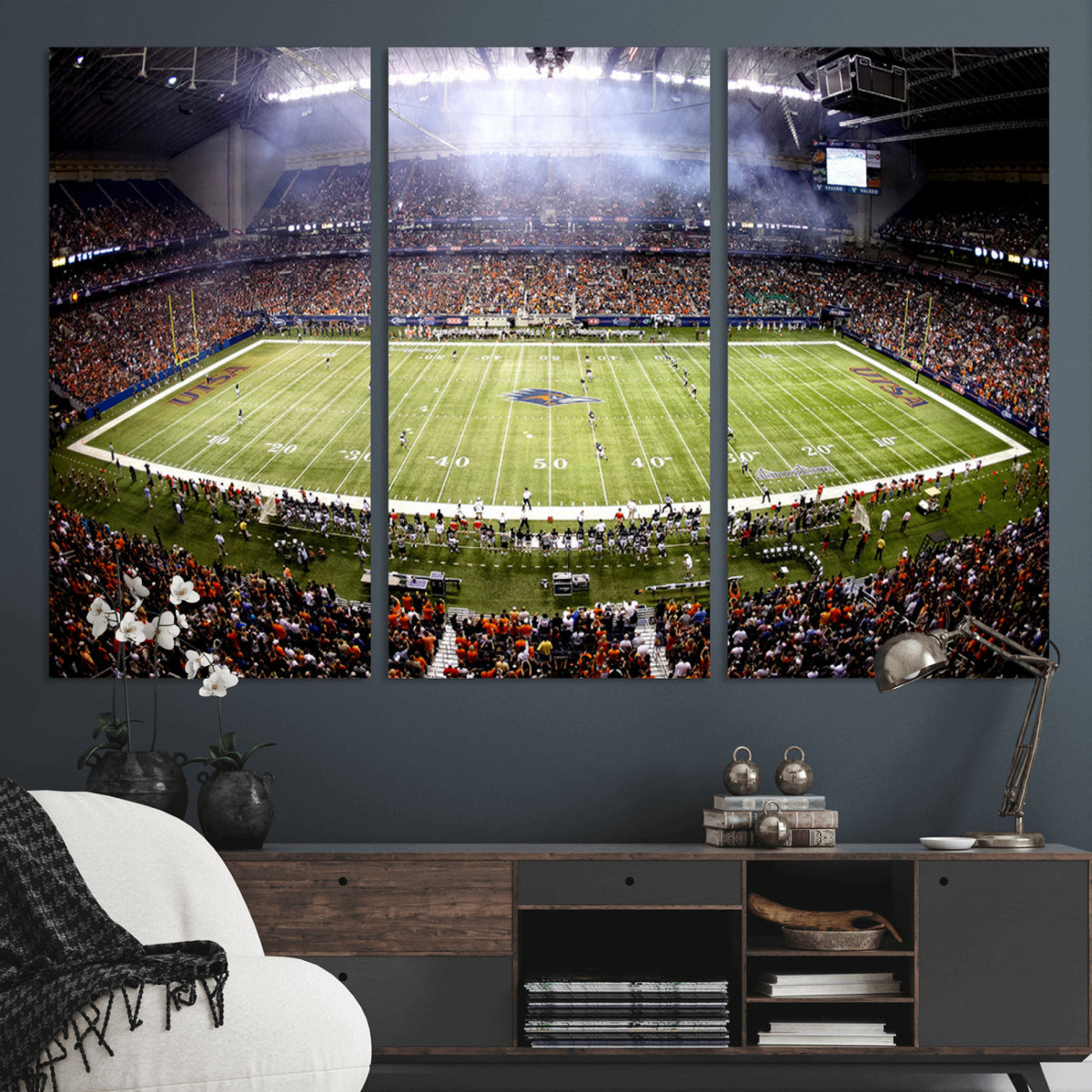 46972-MGV-CV-36X24 - The University of Texas at San Antonio Roadrunners Football Team Print, Framed and Ready to Hang