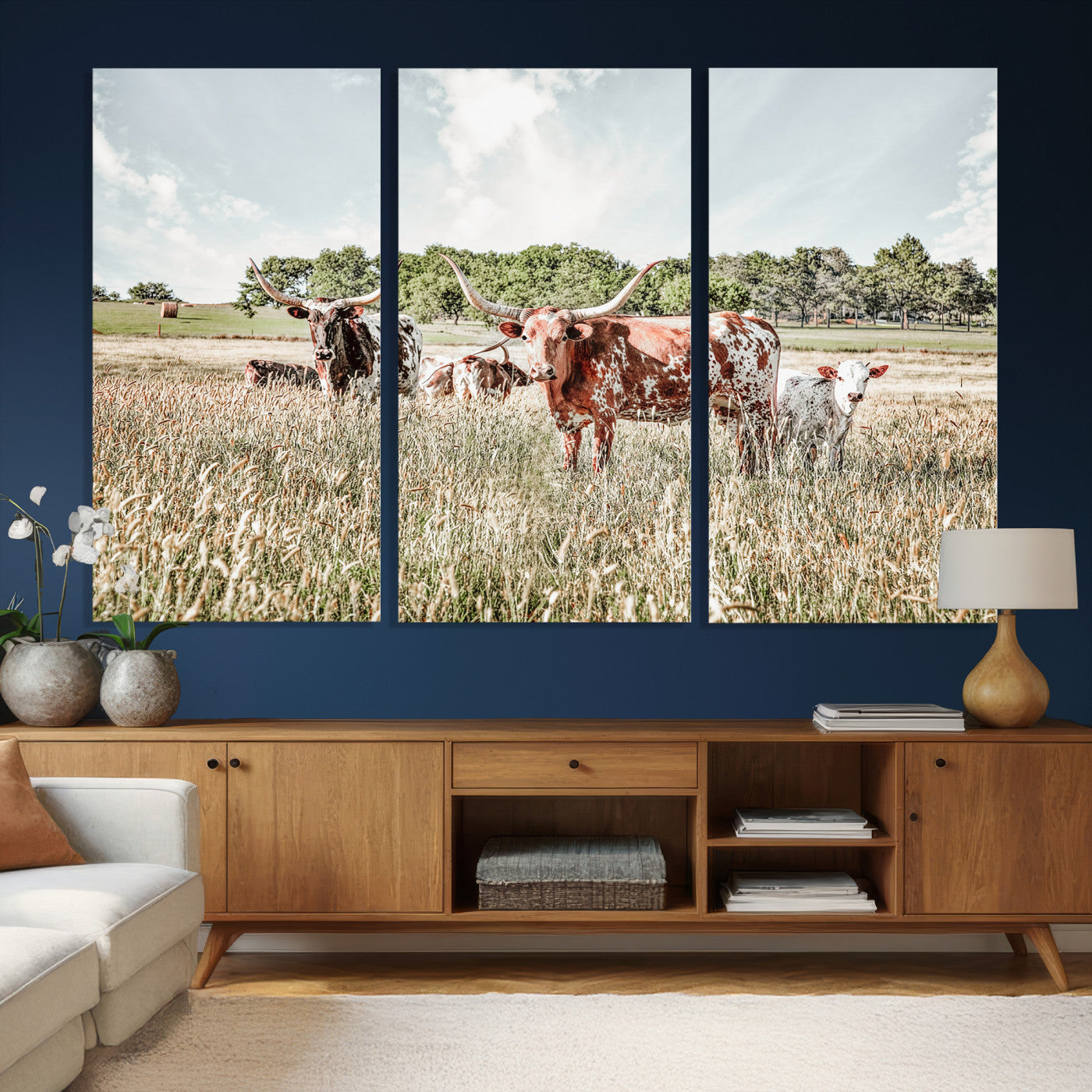 21823552-MGV-CV-36X24 - Texas Longhorn Cattle Wall Art Canvas Print, Rustic Ranch Landscape Artwork, Western Farm Field Scene, Country Prairie Animal Canvas Wall Art