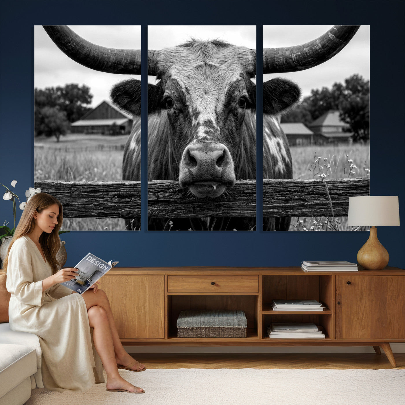 59378683B-MGV-CV-36X24 - Black White Texas Longhorn Bull Canvas Wall Art, Western Ranch Cattle Photography Print, Rustic Farmhouse Cowboy Decor Artwork