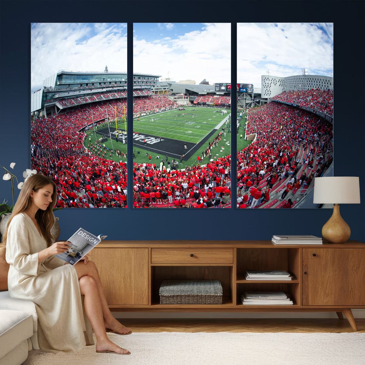 54070-MGV-CV-36X24 - Cincinnati Bearcats Football Team Print - Nippert Stadium Wall Art Canvas Print