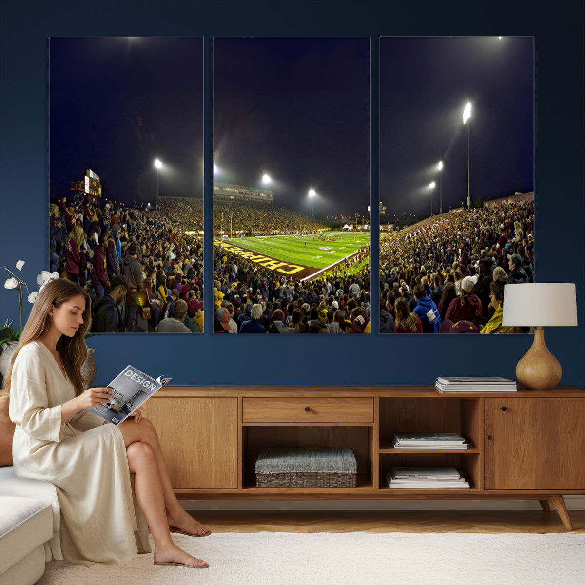 45619-MGV-CV-36X24 - Central Michigan University Chippewas Canvas Wall Art, Football Team Print - Mount Pleasant
