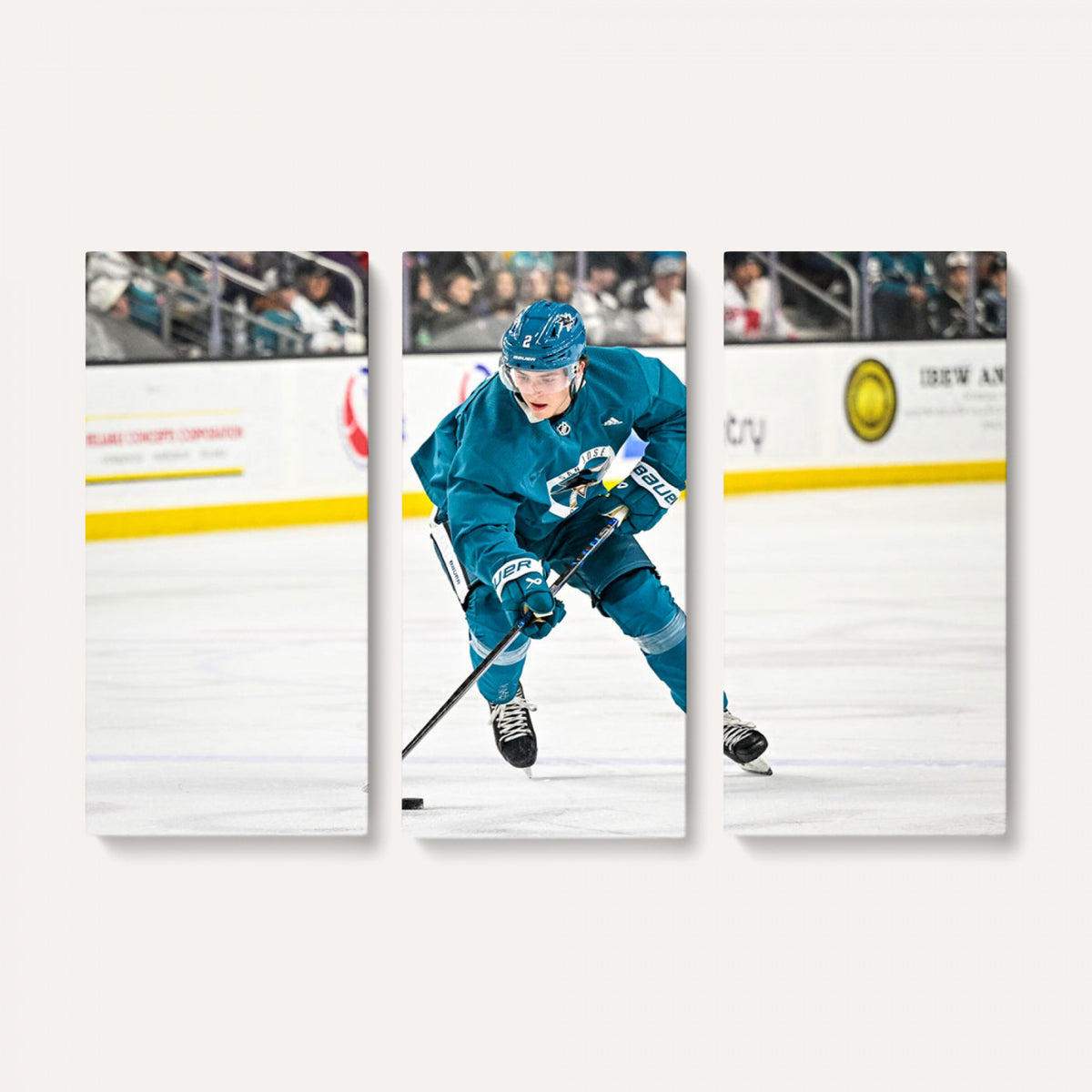 69179-MGV-CV-36X24 - San Jose Sharks Ice Hockey Player Wall Art Canvas Print