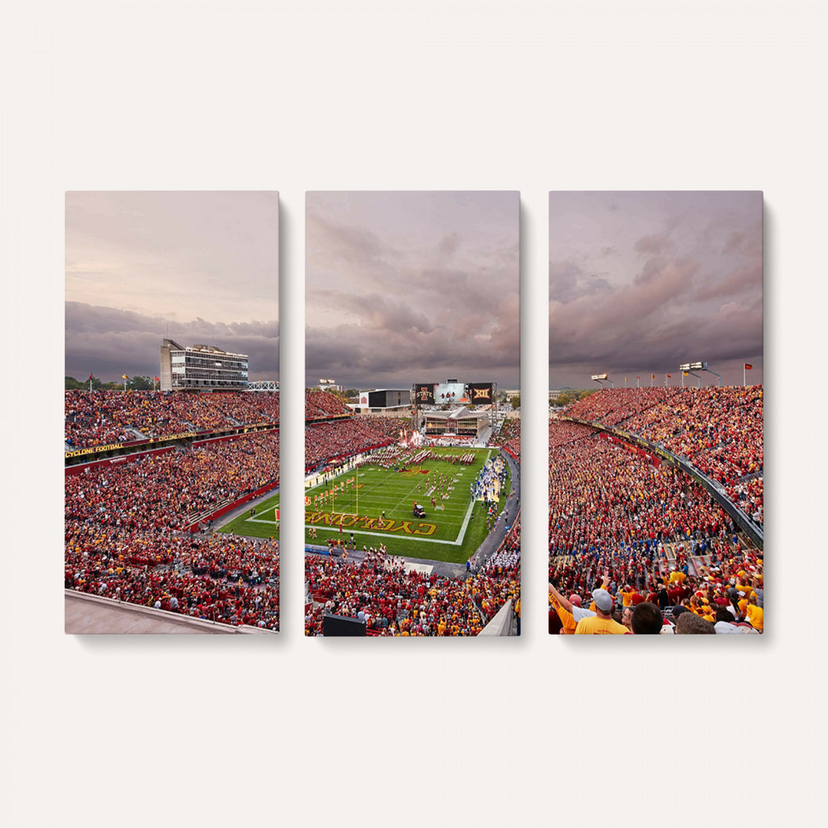 50373-MGV-CV-36X24 - Iowa State University Cyclones Football Team Print, Ames
