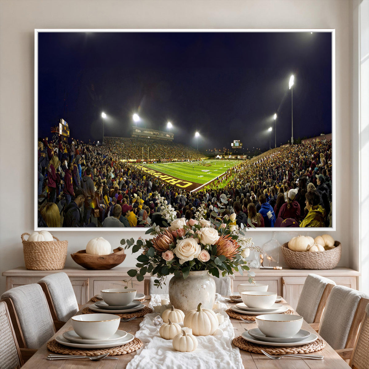 45619-MGV-CV-36X24 - Central Michigan University Chippewas Canvas Wall Art, Football Team Print - Mount Pleasant