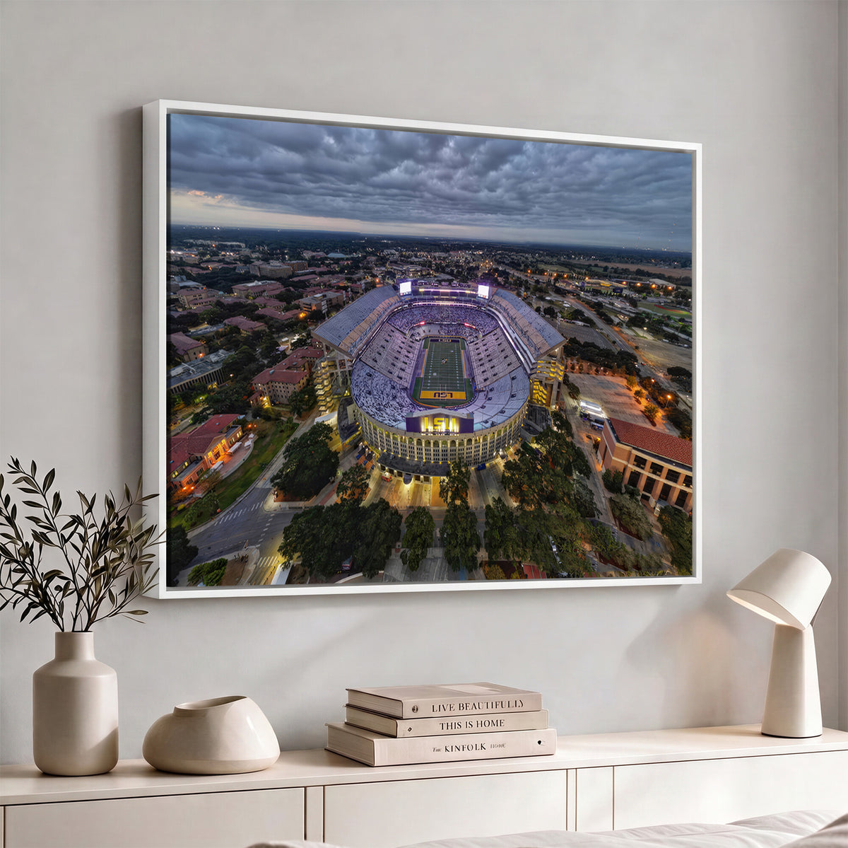 77405-MGV-CV-36X24 - The Louisiana State University Tigers Football Team Print