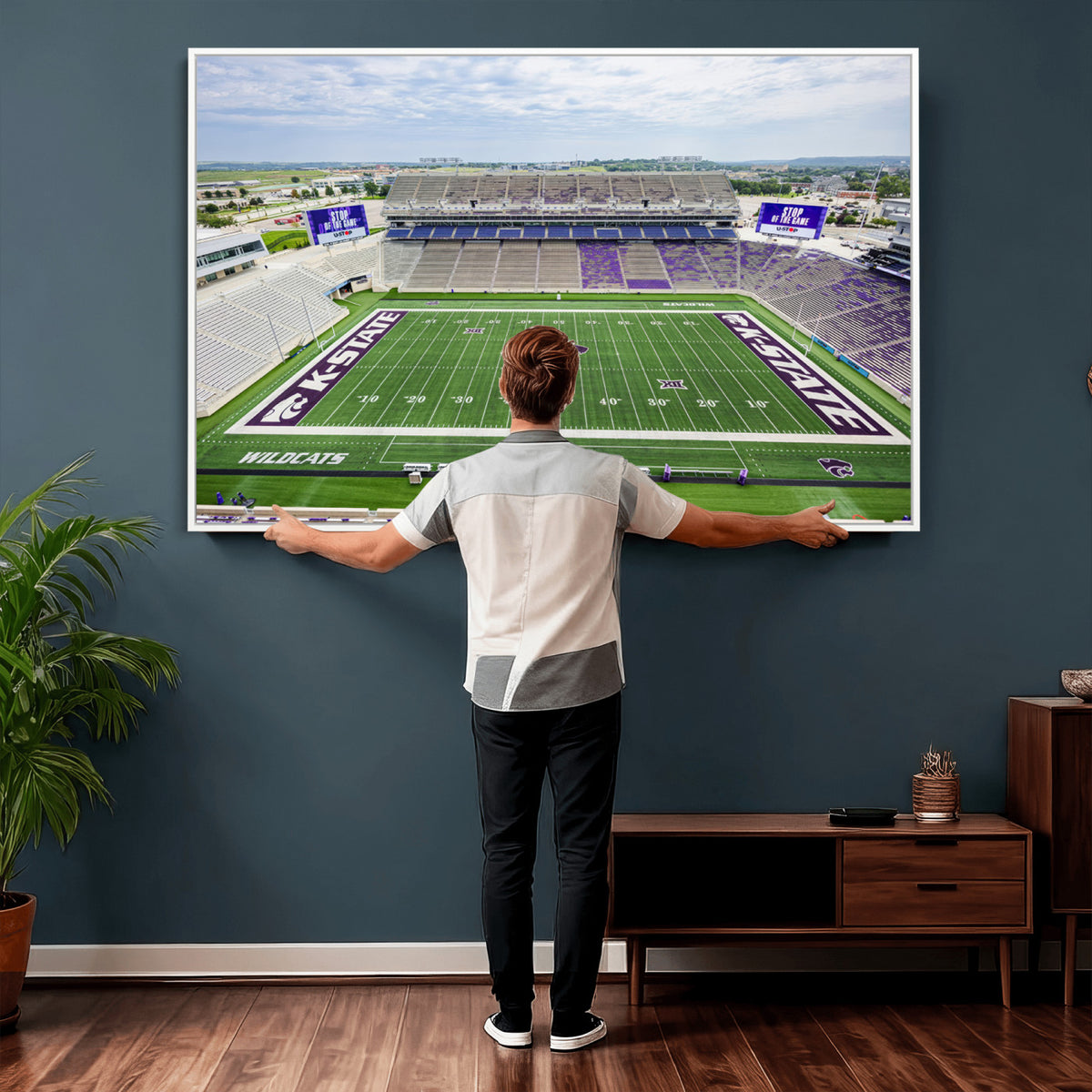 29452-MGV-CV-36X24 - KState Wildcats Football Team Print - Manhattan Bill Snyder Family Football Stadium Wall Art Canvas