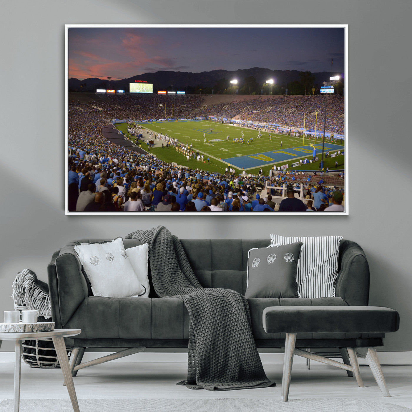 MGV-FC-36X24 - UCLA Bruins Football Team Print - Pasadena Rose Bowl Stadium Wall Art Canvas Print