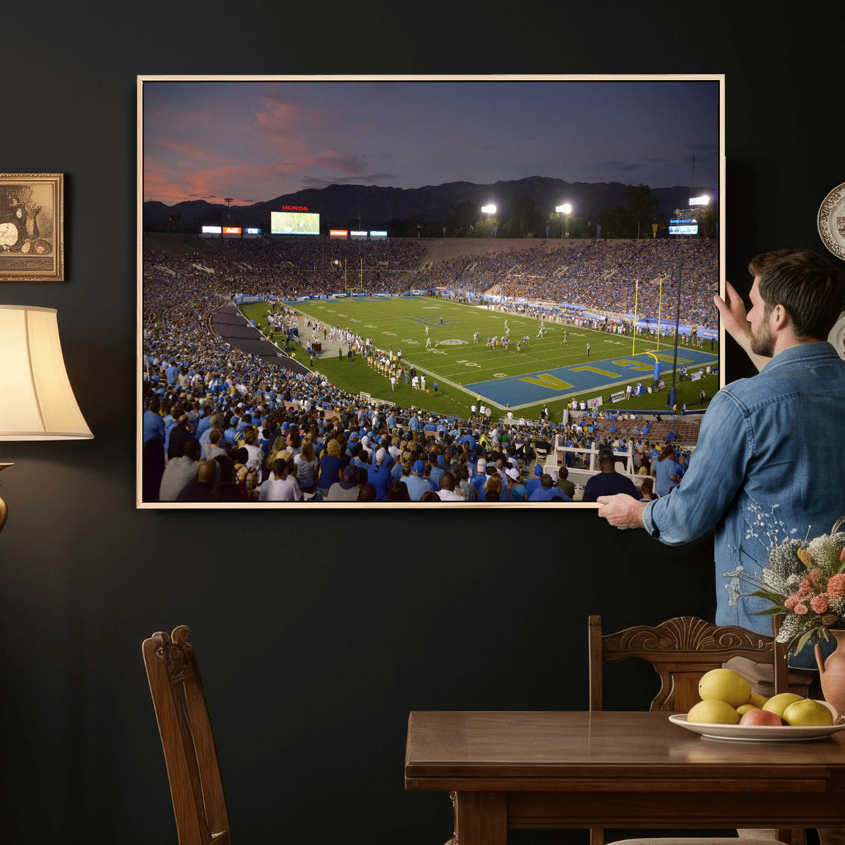 90359-MGV-CV-36X24 - UCLA Bruins Football Team Print - Pasadena Rose Bowl Stadium Wall Art Canvas Print