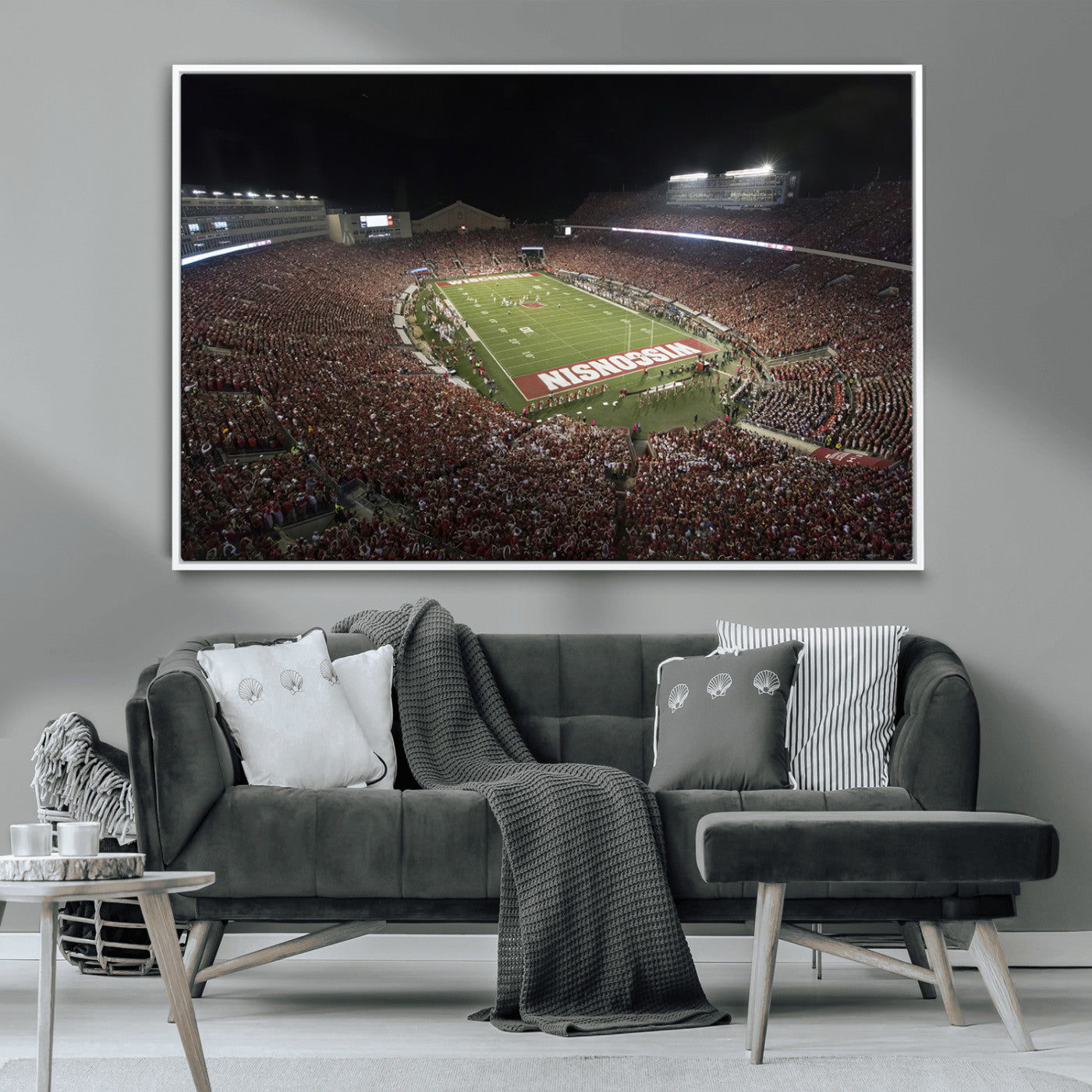 MGV-FC-36X24 - Wisconsin Badgers Football Team Print - Madison Camp Randall Stadium Wall Art Canvas Print