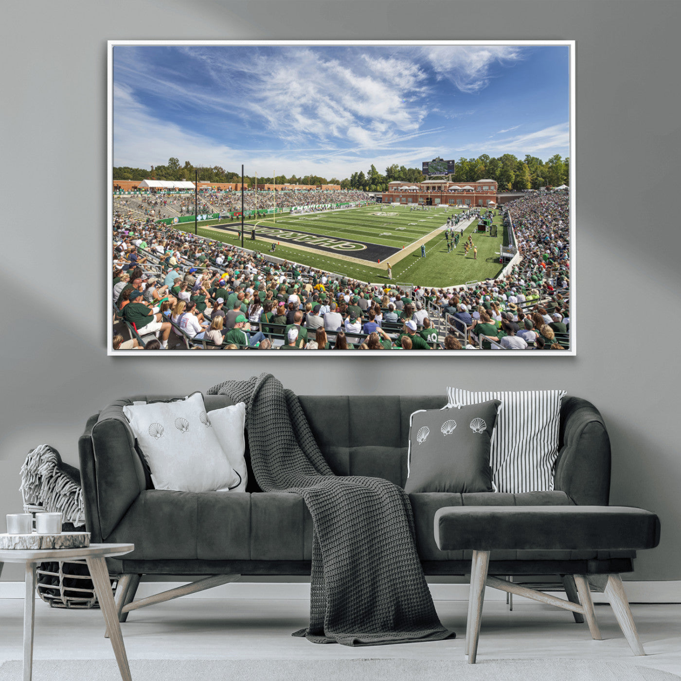 MGV-FC-36X24 - University of Charlotte 49ers Football Team Print - Charlotte Jerry Richardson Stadium Canvas Print