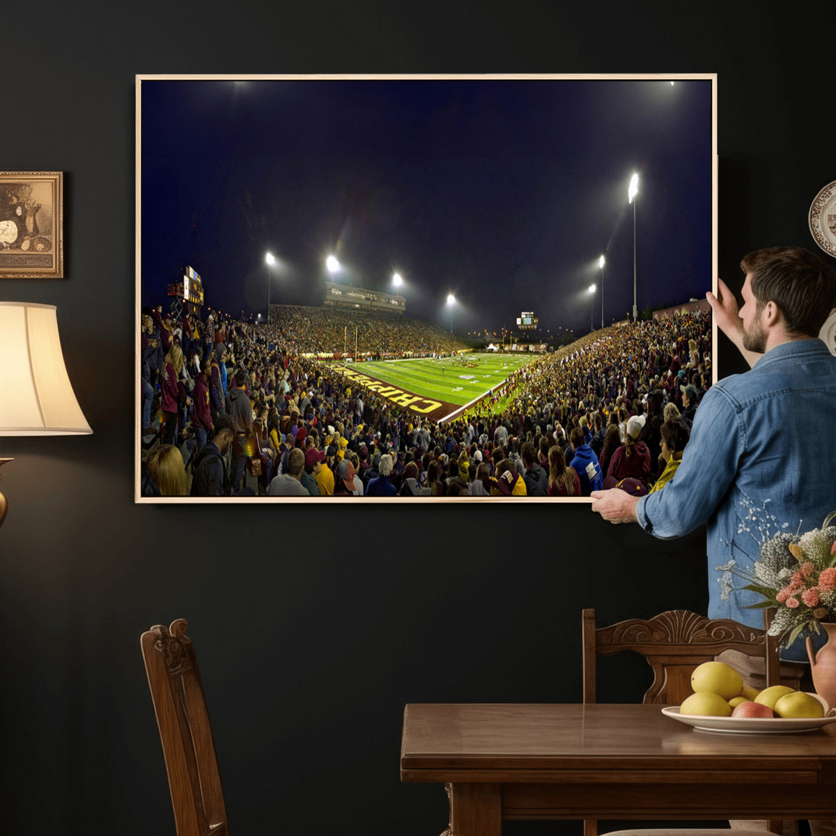 45619-MGV-CV-36X24 - Central Michigan University Chippewas Canvas Wall Art, Football Team Print - Mount Pleasant