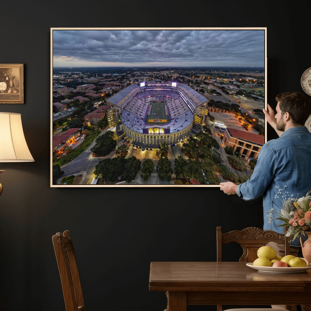 77405-MGV-CV-36X24 - The Louisiana State University Tigers Football Team Print