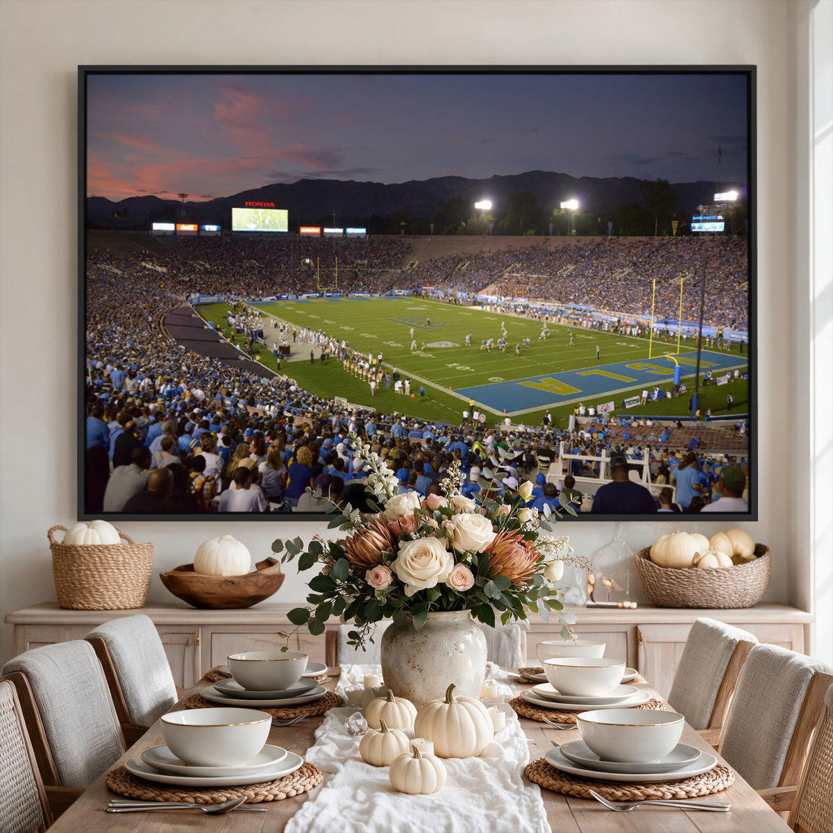 90359-MGV-CV-36X24 - UCLA Bruins Football Team Print - Pasadena Rose Bowl Stadium Wall Art Canvas Print