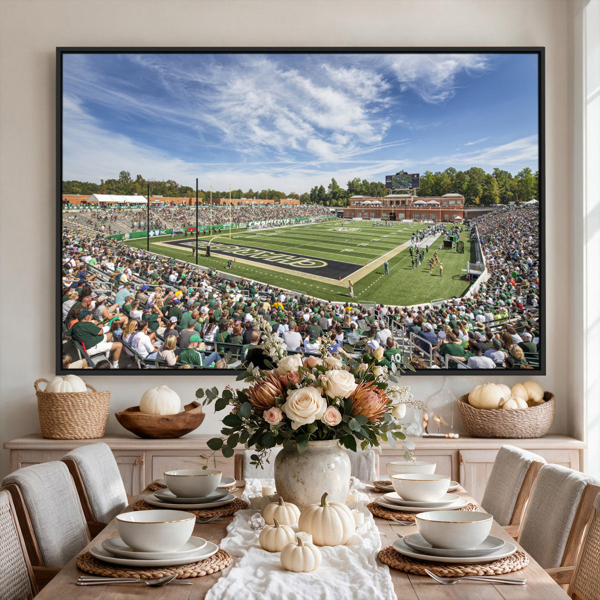 67799-MGV-CV-36X24 - University of Charlotte 49ers Football Team Print - Charlotte Jerry Richardson Stadium Canvas Print