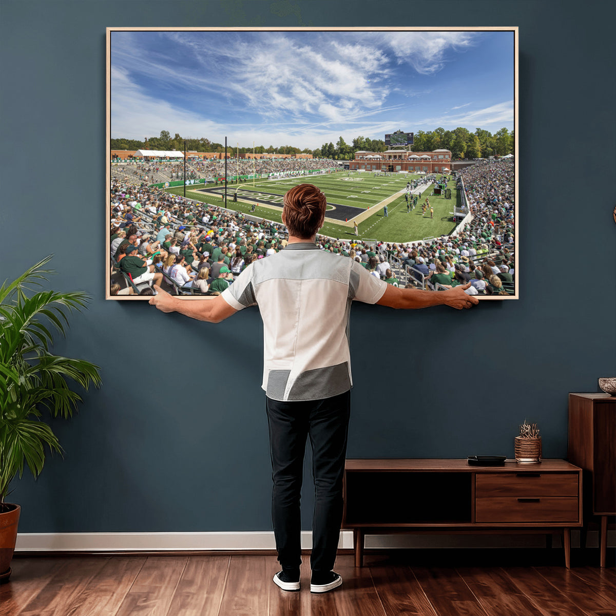67799-MGV-CV-36X24 - University of Charlotte 49ers Football Team Print - Charlotte Jerry Richardson Stadium Canvas Print