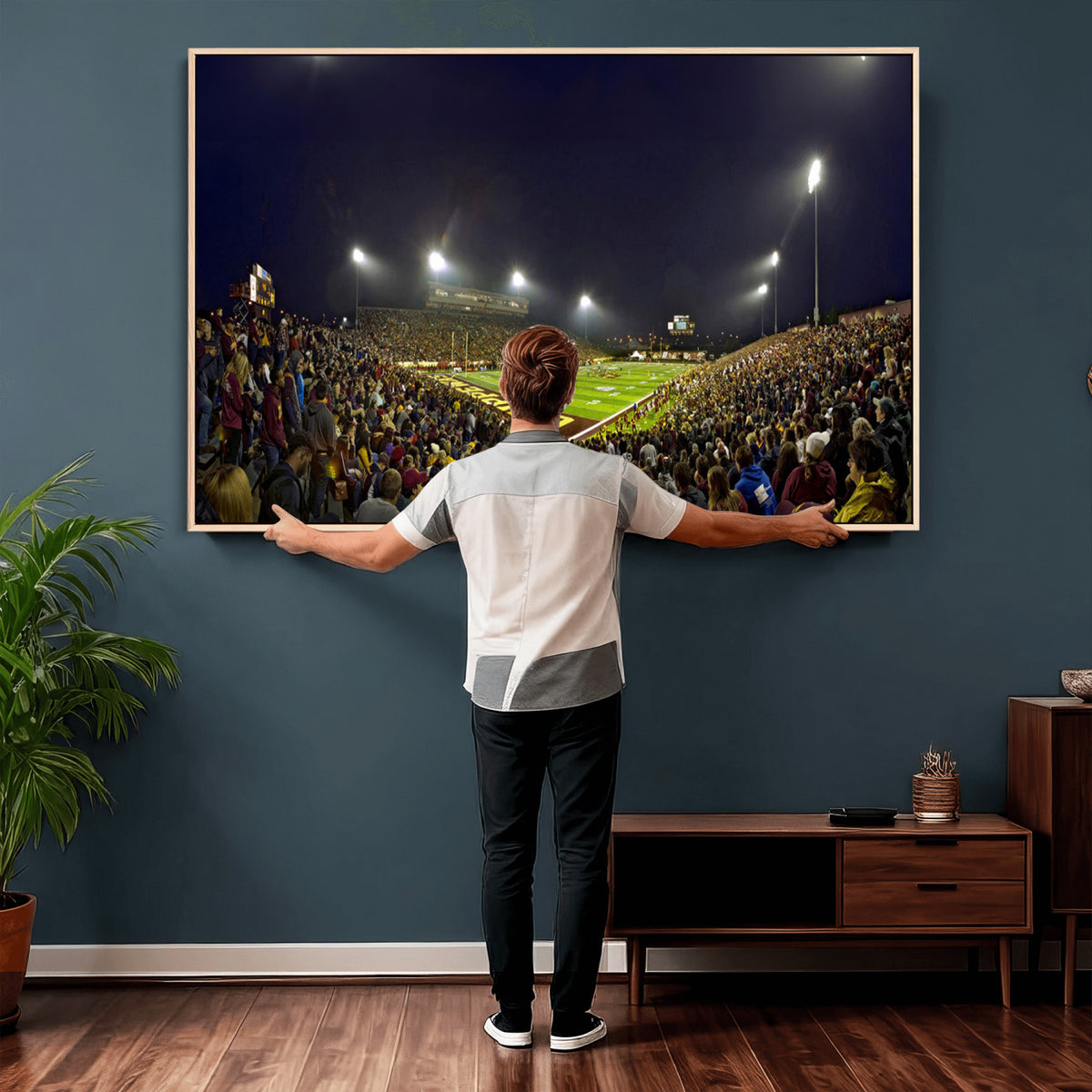 45619-MGV-CV-36X24 - Central Michigan University Chippewas Canvas Wall Art, Football Team Print - Mount Pleasant
