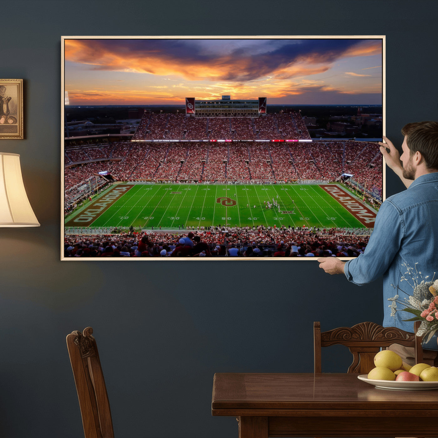 51457497-MGV-CV-36X24 - Oklahoma Sooners Stadium Wall Art Canvas Print, College Football Sunset Game Scene, OU Football Field Panorama Wall Decor