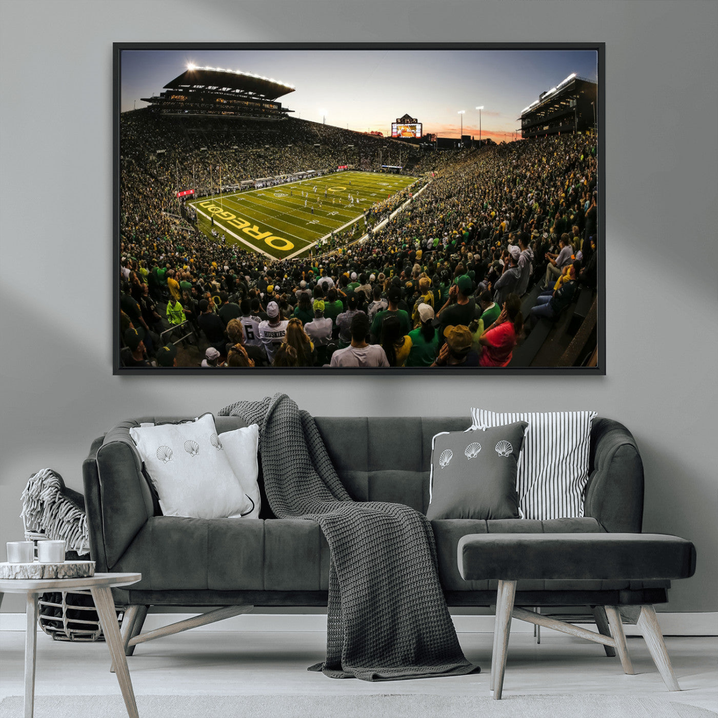 MGV-FC-36X24 - Oregon Stadium Canvas Wall Art - Captivating Game Day Scene at Autzen Stadium, Oregon Ducks Football