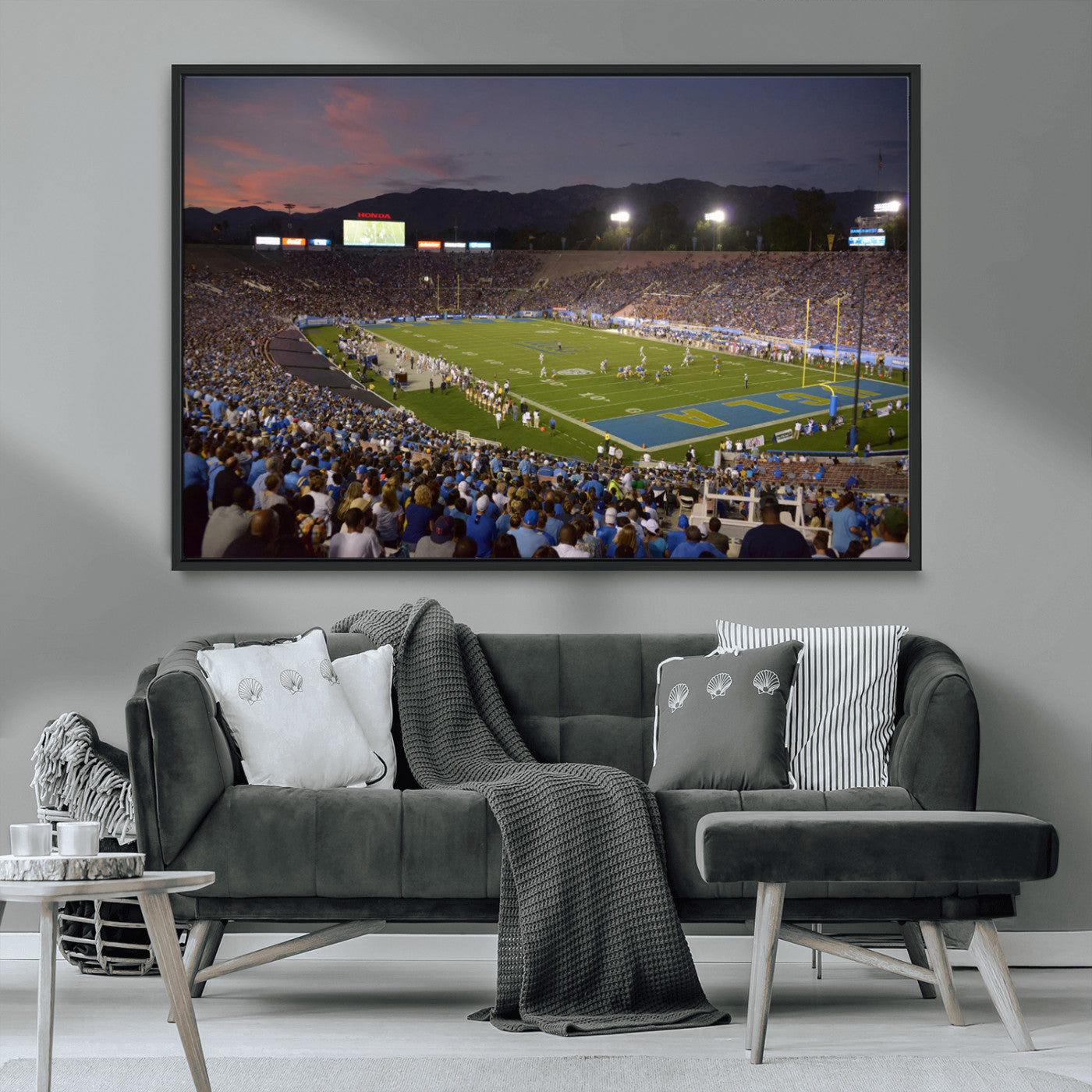 MGV-FC-36X24 - UCLA Bruins Football Team Print - Pasadena Rose Bowl Stadium Wall Art Canvas Print